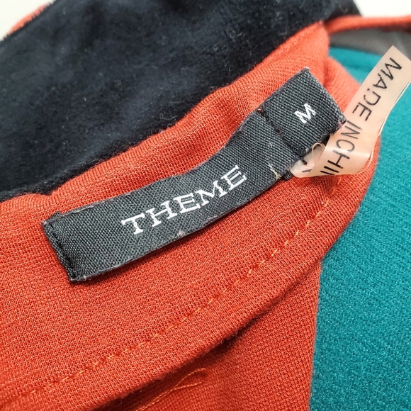 Theme Knit Dress with Velvet Peter Pan Collar - Picture 4 of 5